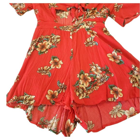 ILLA ILLA Women's Red Multi Smocked Short Tie Front V-neckline Cutout Romper - Picture 8 of 10